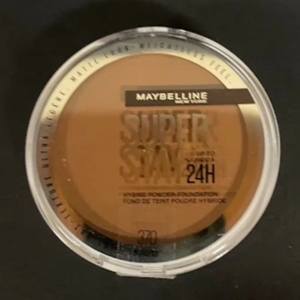 Maybelline Superstay 24hr Hybrid Powder-Foundation Shade 370
